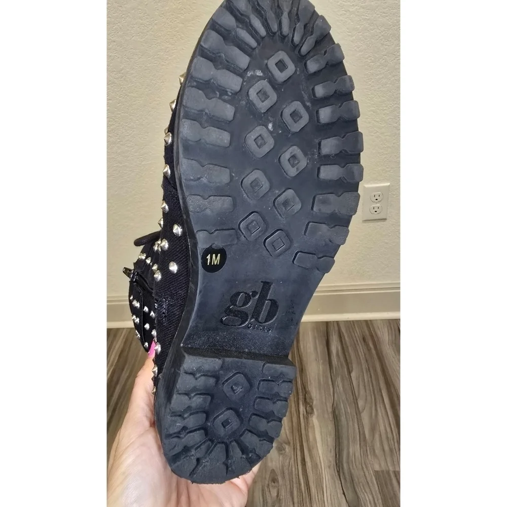 GB GIRLS Black Studded Lace-Up Combat Boots, Size 1